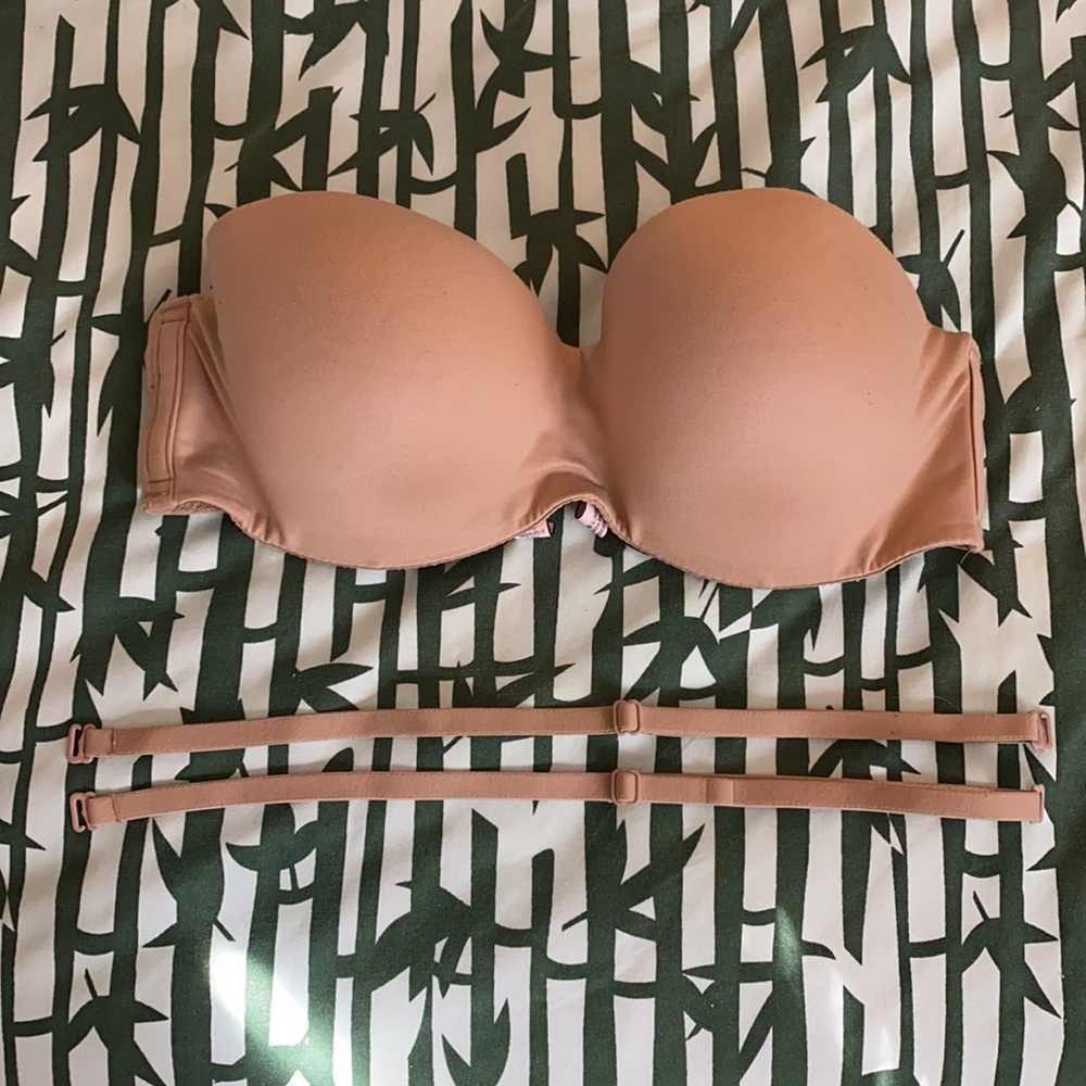 ✨Convertible “Body Bra” by Victoria’s Secret✨
